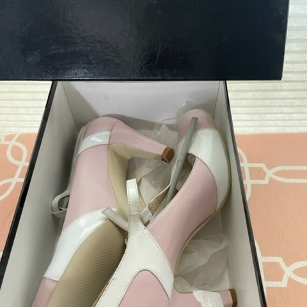 SHOES - Picture 6 of 8